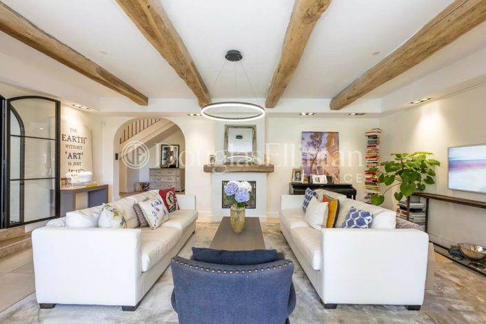 Image No.10-5 Bed House for sale