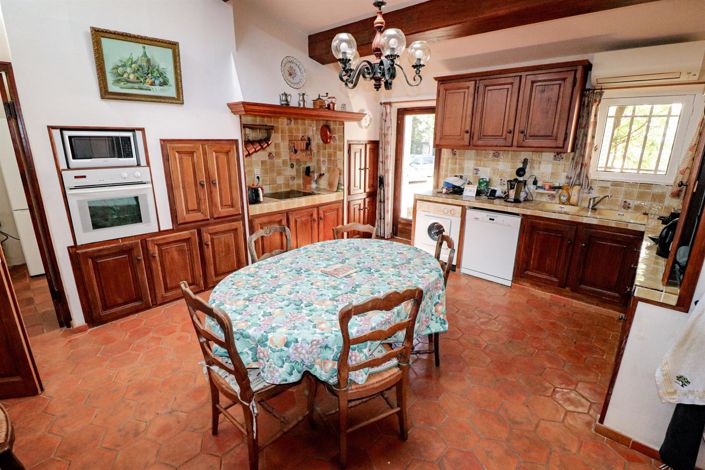 Image No.14-3 Bed House for sale