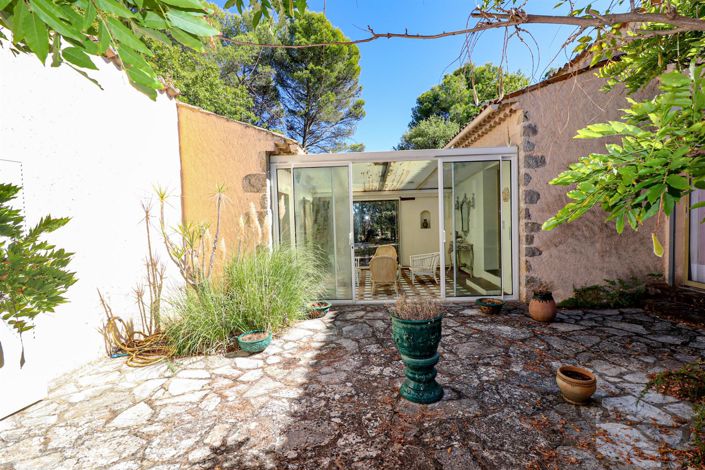 Image No.25-3 Bed House for sale