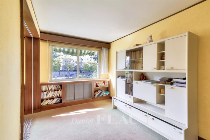 Image No.14-3 Bed Apartment for sale