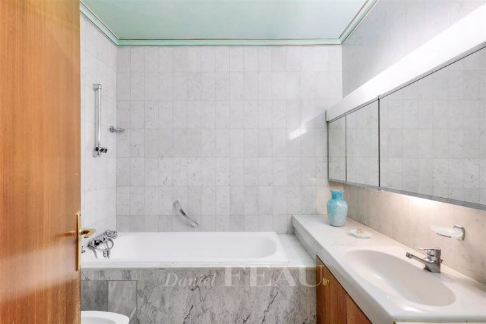 Image No.8-3 Bed Apartment for sale