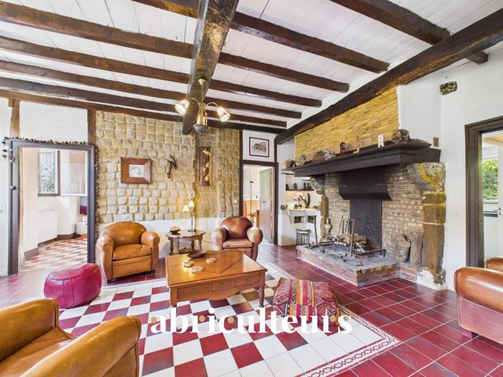 Image No.6-6 Bed House for sale