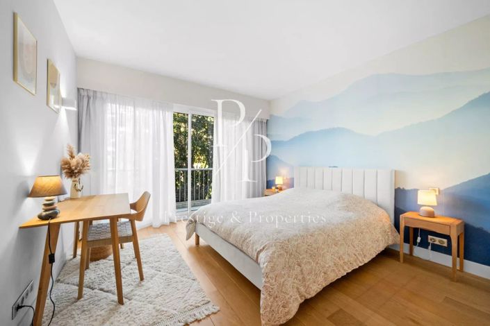 Image No.9-3 Bed Apartment for sale