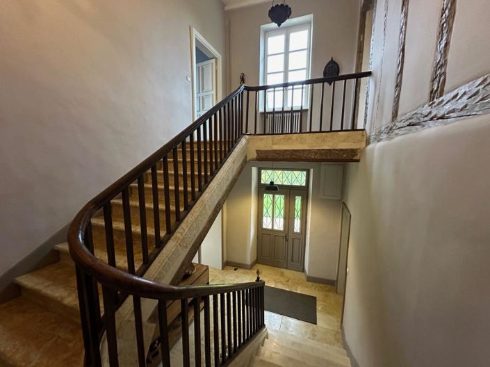 Image No.12-5 Bed Property for sale