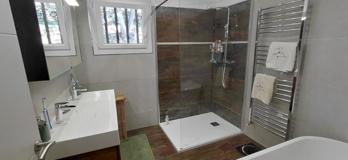 Image No.19-3 Bed House for sale