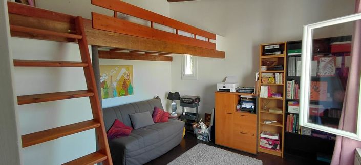 Image No.8-3 Bed House for sale