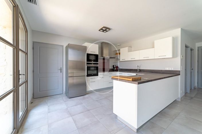 Image No.5-4 Bed House for sale