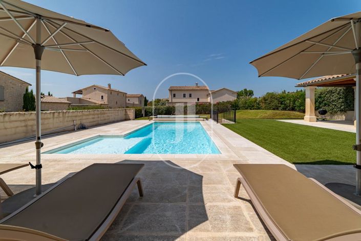 Image No.8-4 Bed House for sale