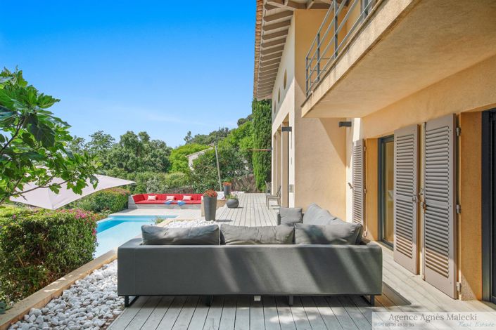 Image No.3-5 Bed House for sale