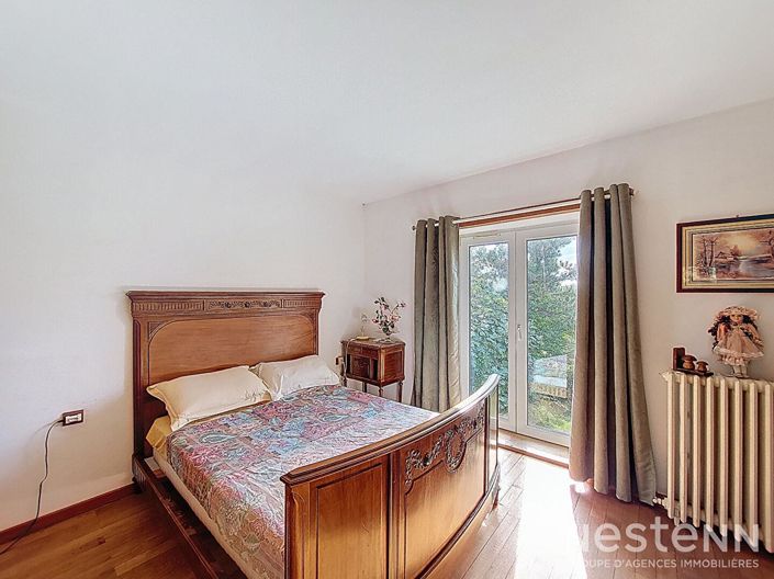 Image No.12-4 Bed House for sale