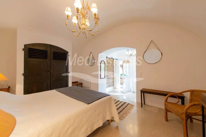 Image No.15-5 Bed House for sale