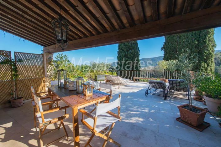 Image No.26-5 Bed House for sale