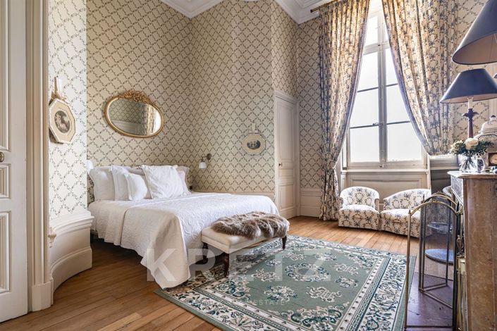 Image No.18-Propriété de 16 chambres à vendre à Mâcon