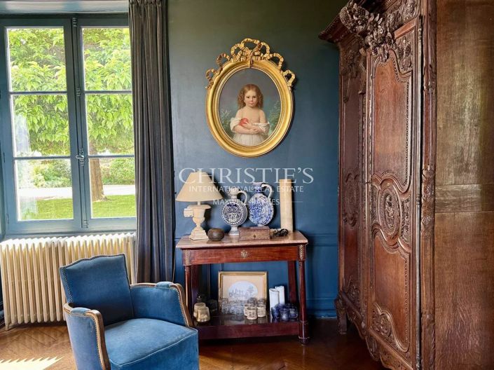 Image No.18-7 Bed House for sale