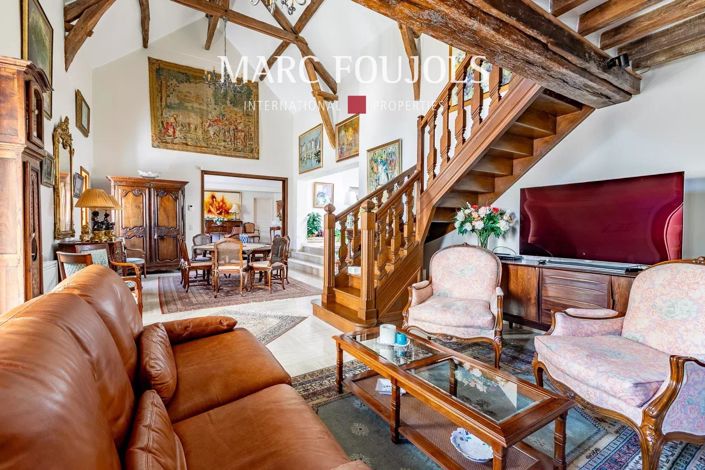 Image No.5-6 Bed House for sale