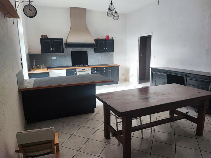 Image No.31-2 Bed House for sale