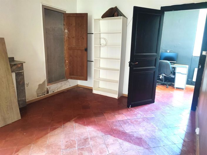 Image No.6-2 Bed House for sale