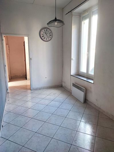 Image No.8-2 Bed House for sale