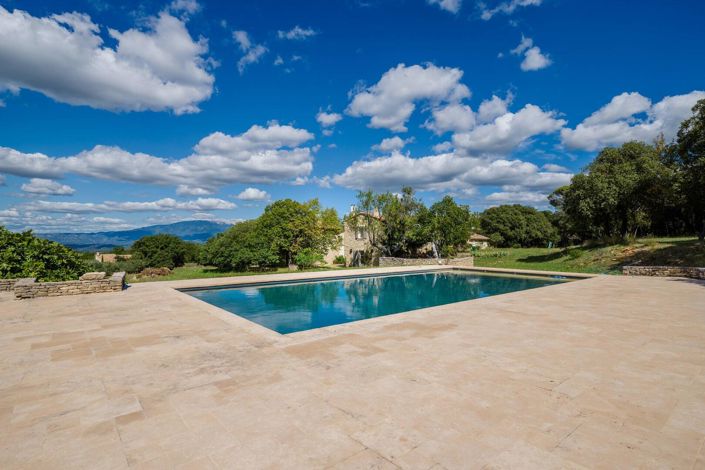 Image No.2-8 Bed House for sale