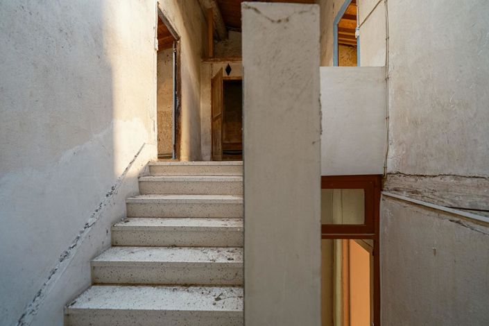 Image No.15-4 Bed House for sale