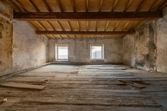 Image No.18-4 Bed House for sale