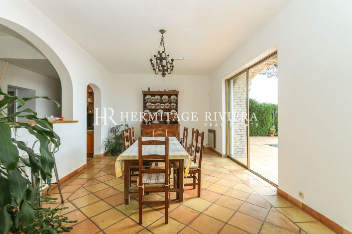 Image No.18-5 Bed House for sale