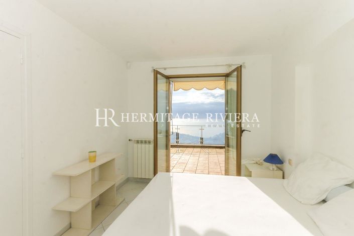 Image No.20-5 Bed House for sale