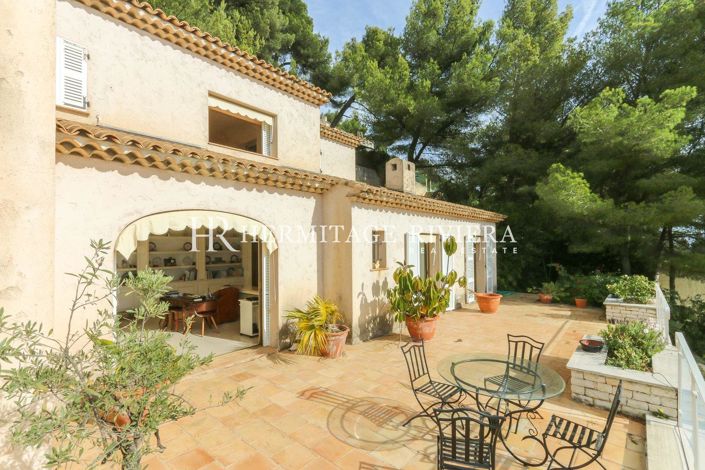 Image No.25-5 Bed House for sale