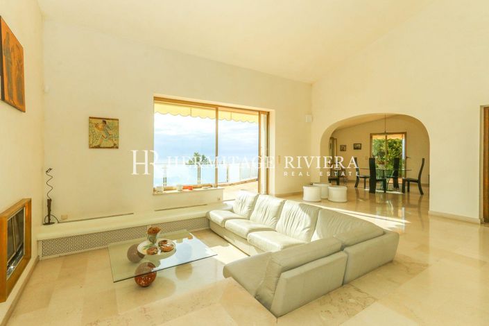 Image No.7-5 Bed House for sale