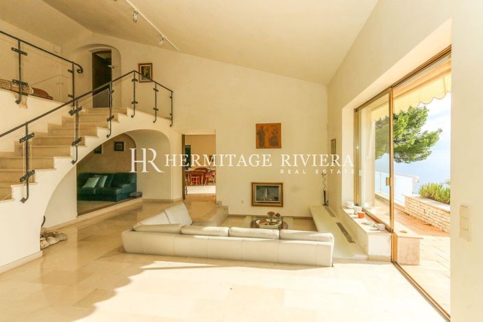 Image No.8-5 Bed House for sale