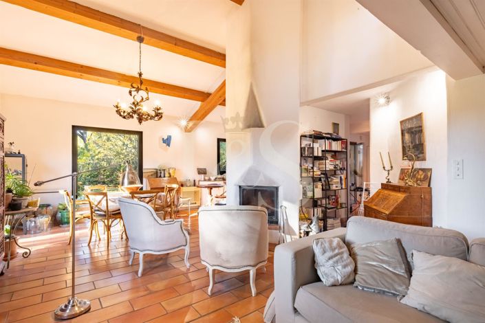 Image No.10-4 Bed House for sale