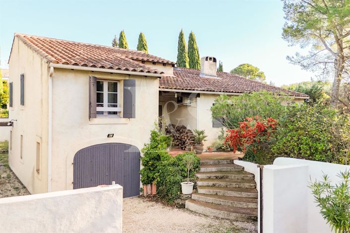 Image No.2-4 Bed House for sale