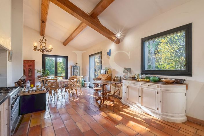 Image No.9-4 Bed House for sale