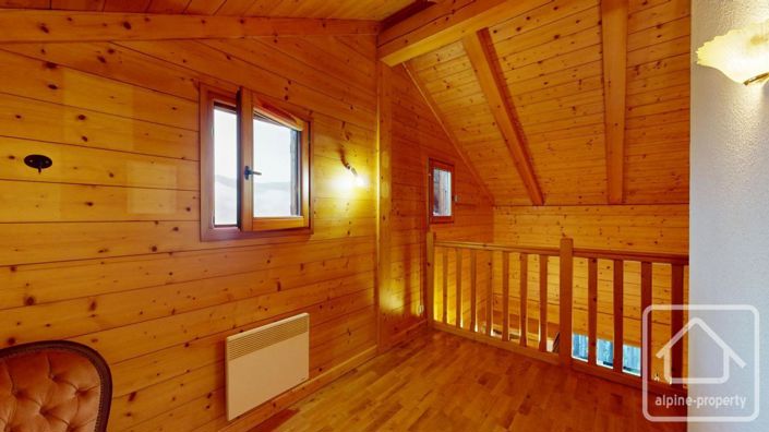 Image No.15-3 Bed Property for sale