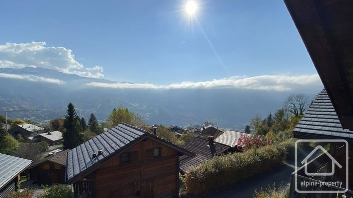 Image No.26-3 Bed Property for sale