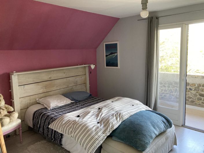 Image No.12-3 Bed House for sale