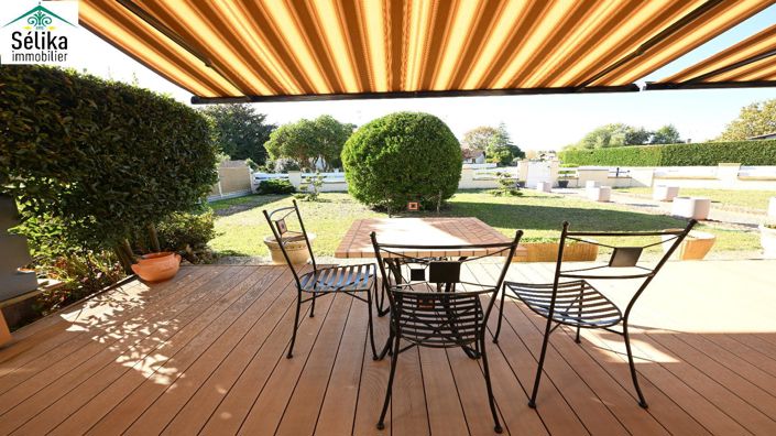 Image No.2-4 Bed House for sale