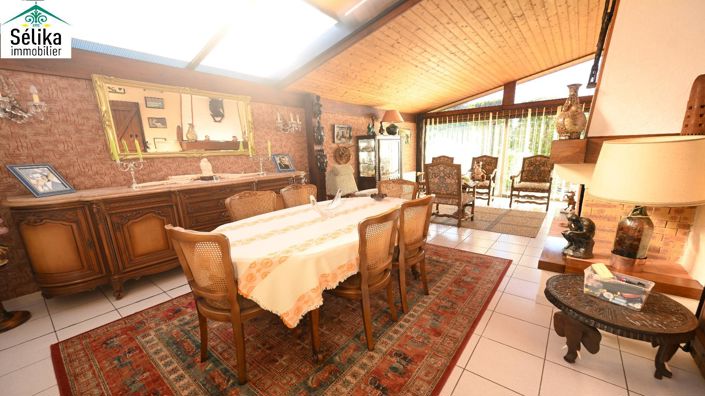 Image No.4-4 Bed House for sale