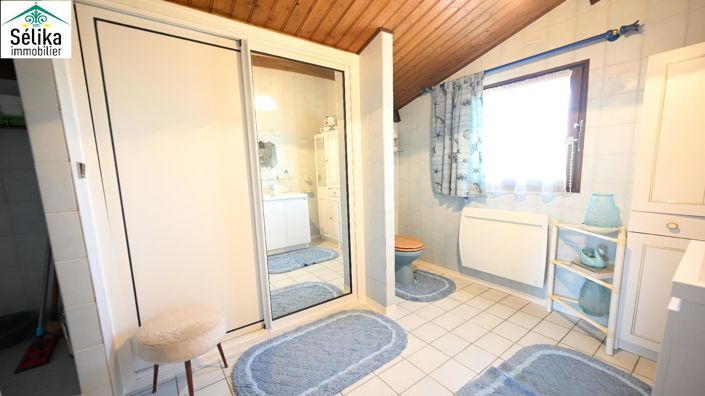 Image No.7-4 Bed House for sale