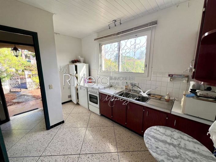 Image No.10-2 Bed House for sale