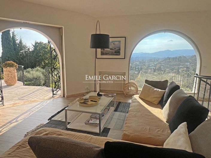 Image No.5-5 Bed House for sale