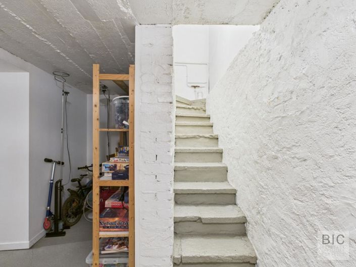 Image No.20-4 Bed House for sale