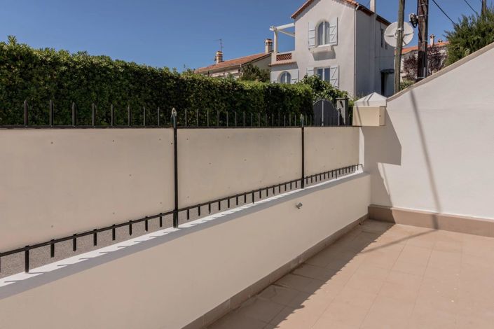 Image No.11-2 Bed House for sale