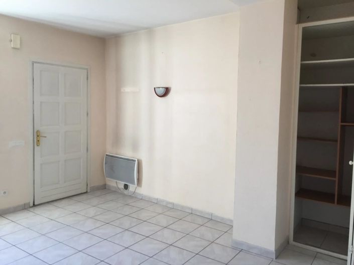 Image No.26-2 Bed House for sale