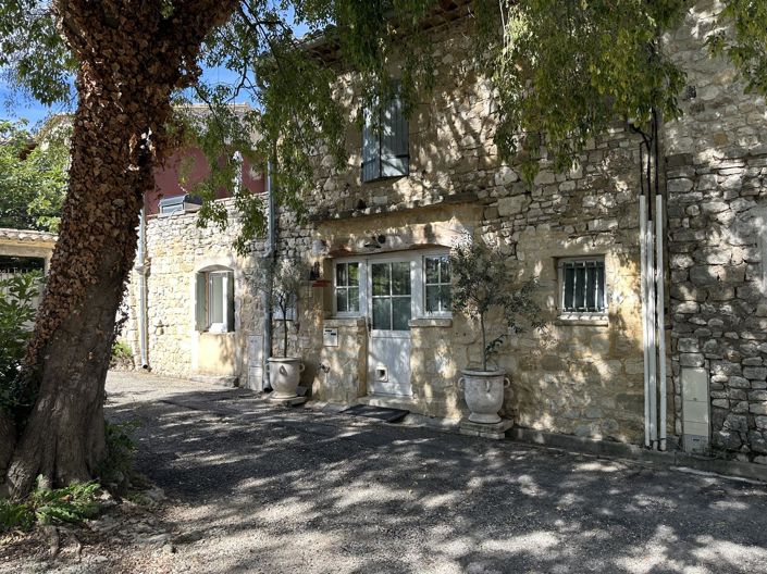 Image No.1-3 Bed House for sale