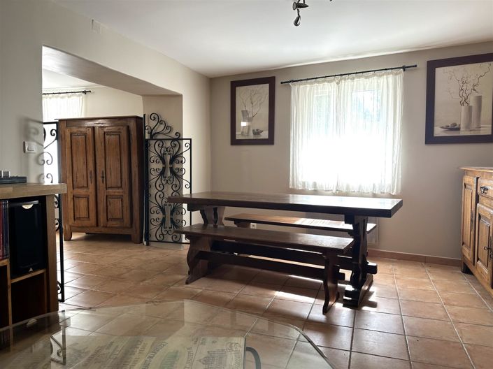 Image No.9-3 Bed House for sale