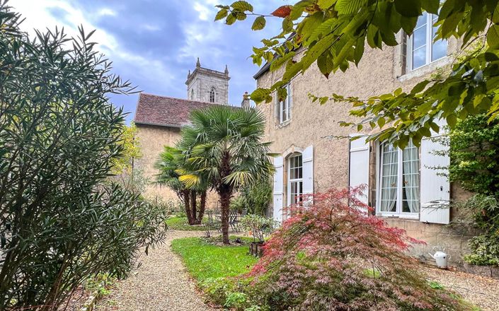 Image No.2-Propriété de 6 chambres à vendre à Baume-les-Dames