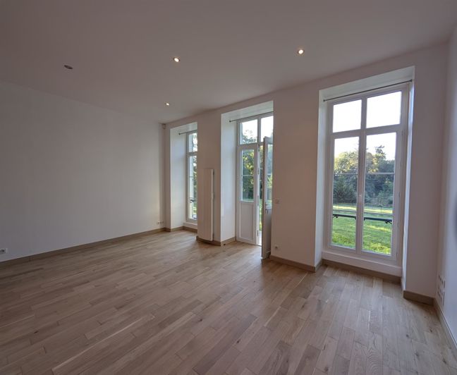 Image No.18-3 Bed Apartment for sale