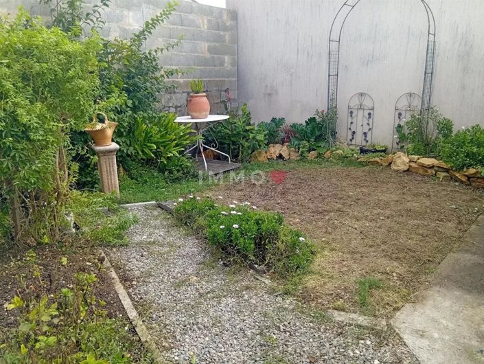 Image No.11-2 Bed House for sale