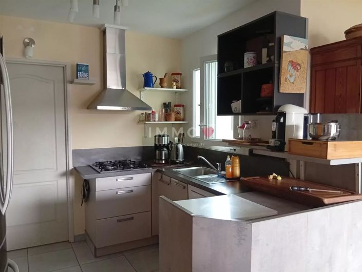 Image No.6-2 Bed House for sale